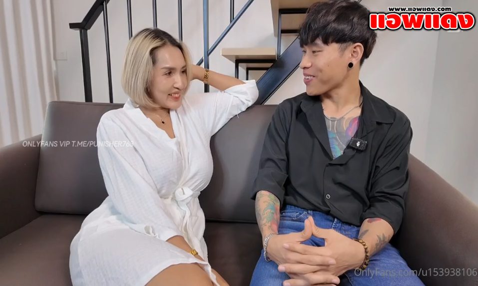 คลิปหลุดโอลี่แฟน เจ๊ติ๊กโดนจับนวดน้ำมันจนเสียวบีบนมแล้วเอานิ้วล้วงหีจนแฉะ ก่อนเอาควยกระแทกหีรัวๆแบบไม่ยั้งจนร้องครางอย่างลั่น